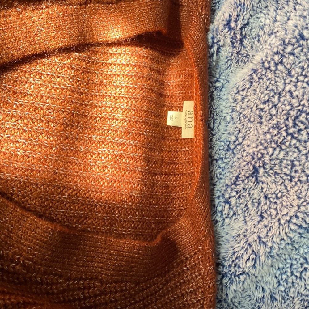 Auburn sweater